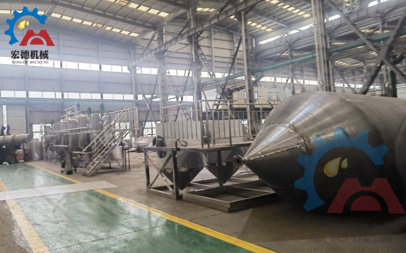 食用油精煉設(shè)備源頭廠家，宏德機(jī)械型號(hào)齊全支持定制